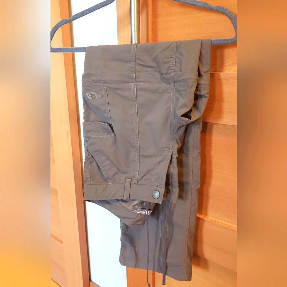 The North Face Women'a Cargo Hiking Pants Size 2